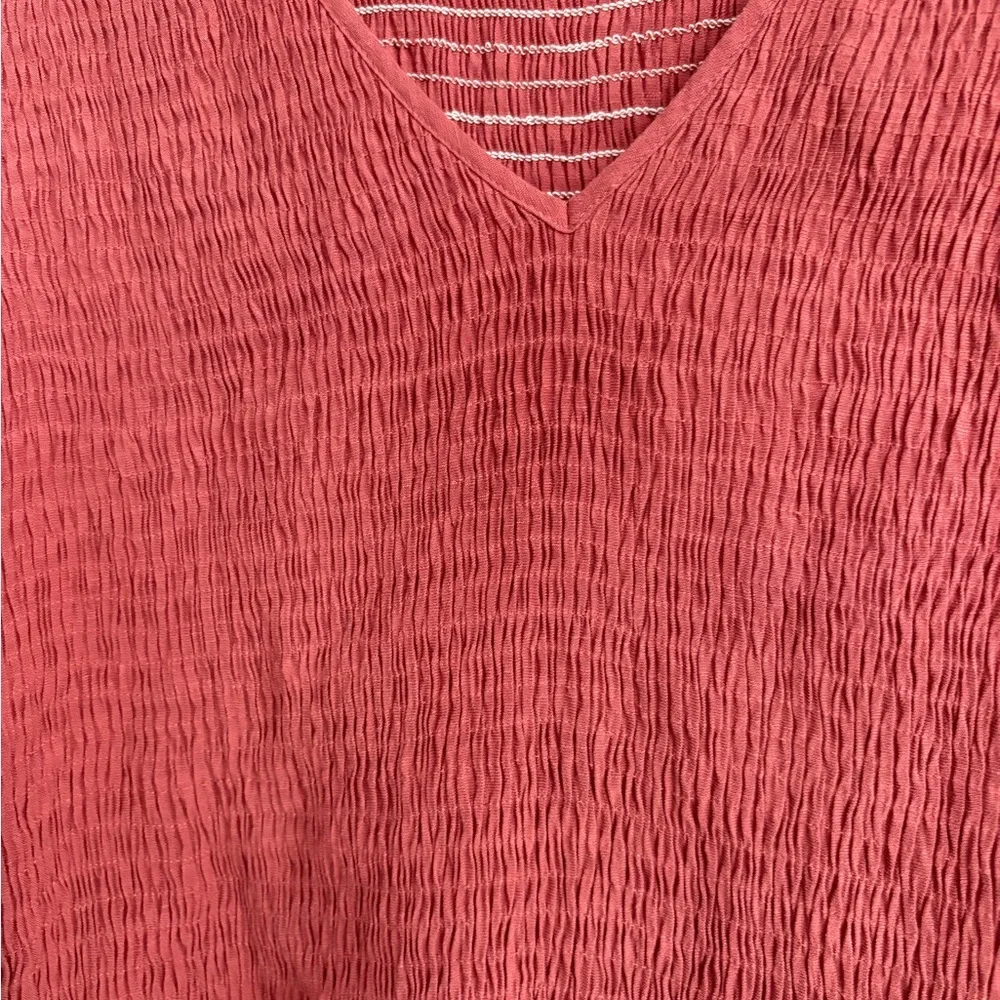 ⭐️$4 when bundled- Women's Salmon Smocked Puff Sleeve Top - Picture 2 of 4